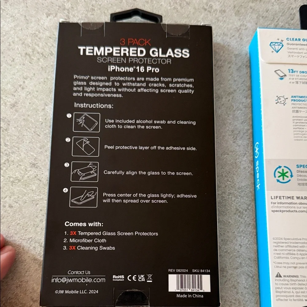 Speck Presidio Perfect-Clear Case for iPhone 16 Pro - Transparent